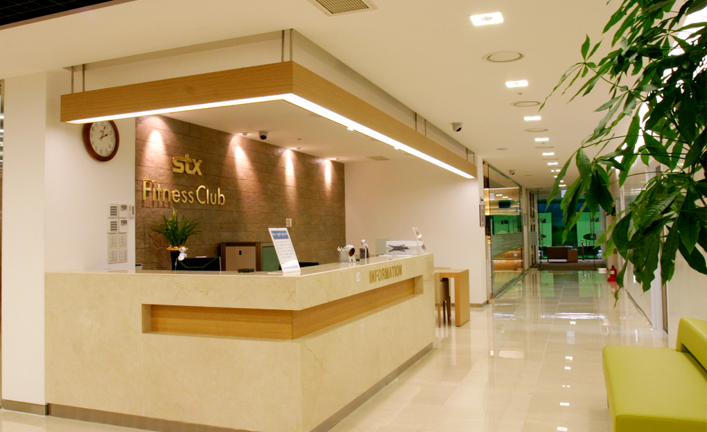 STX Whitless Club